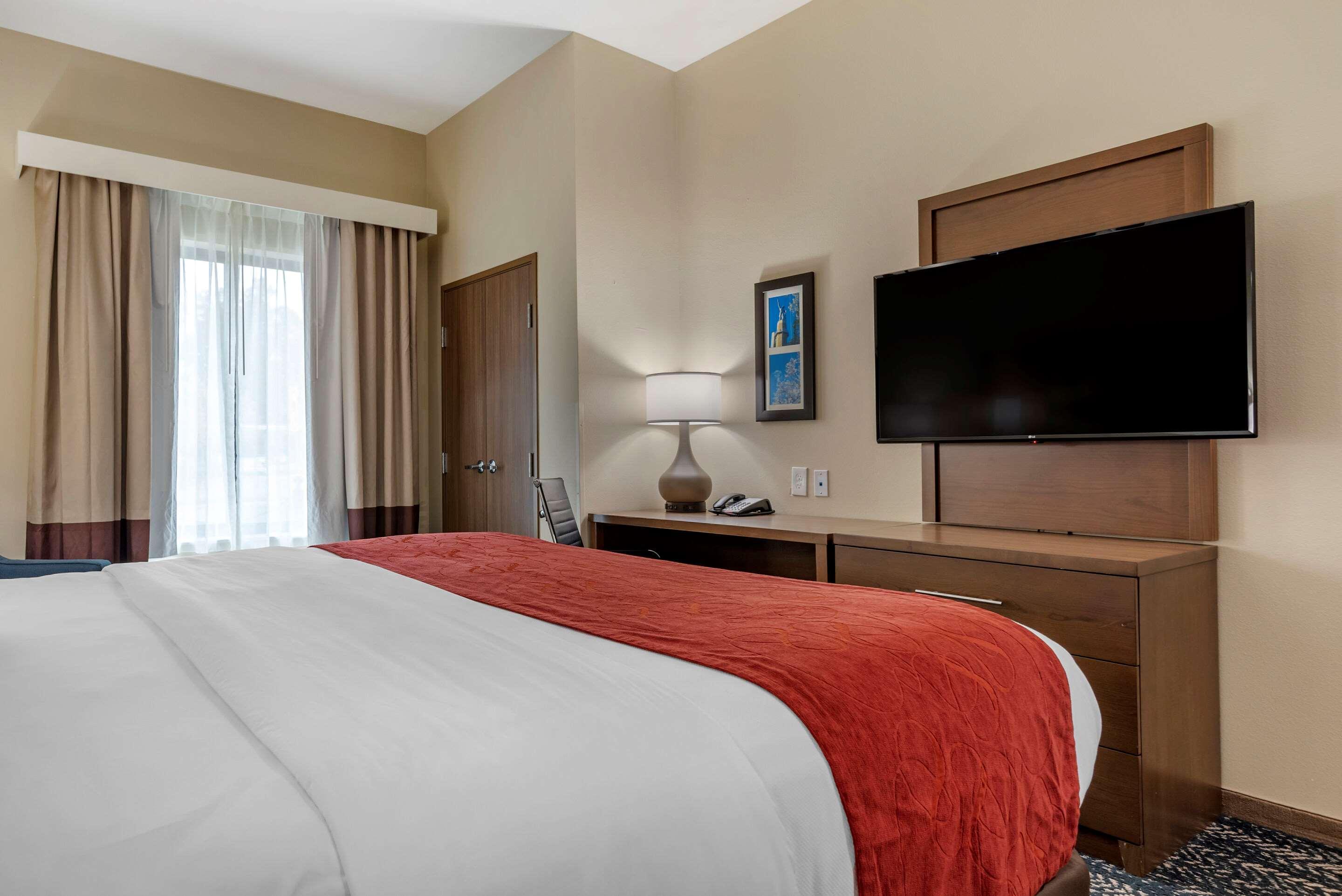 Comfort Inn & Suites Downtown Near University Tuscaloosa Ngoại thất bức ảnh