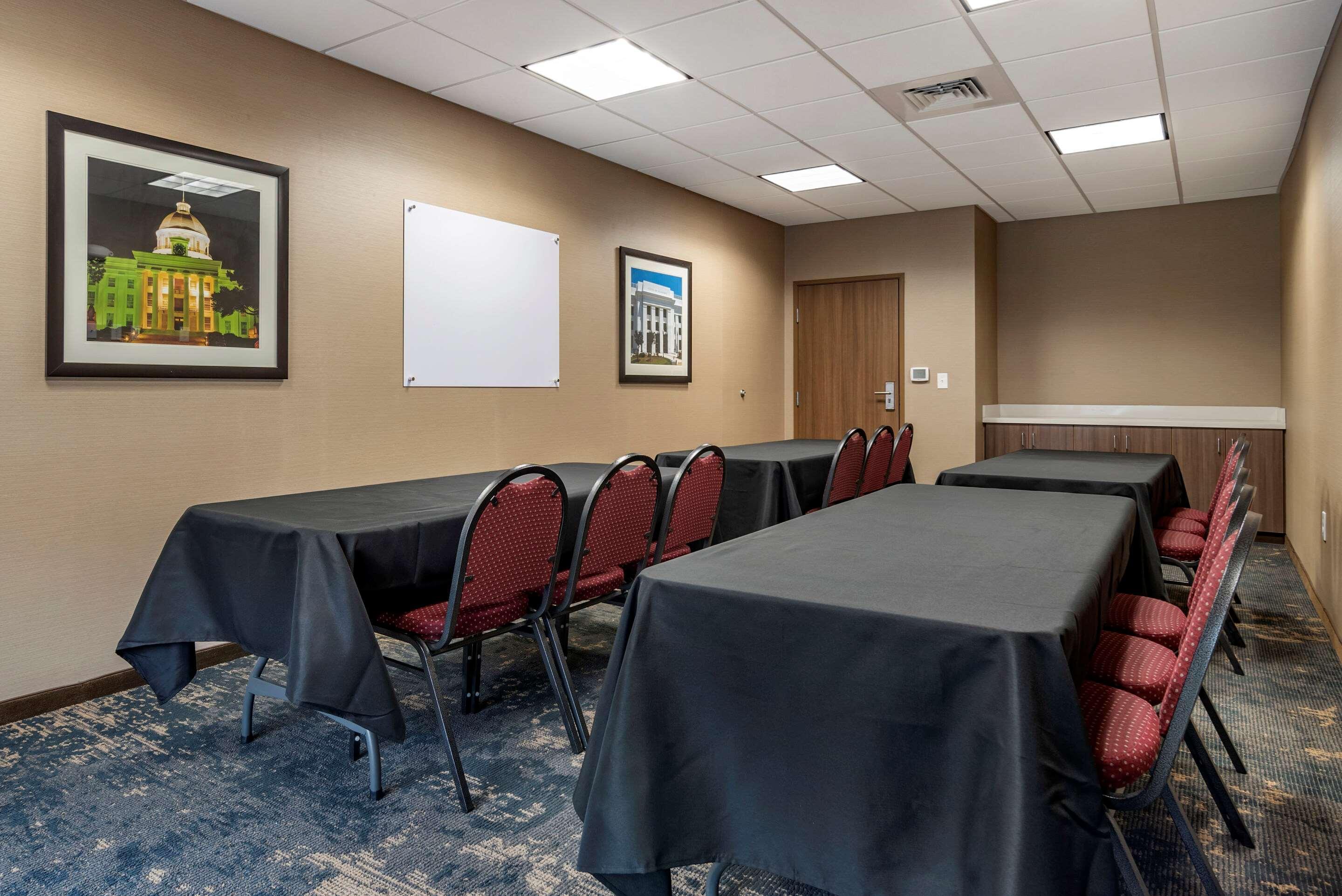 Comfort Inn & Suites Downtown Near University Tuscaloosa Ngoại thất bức ảnh