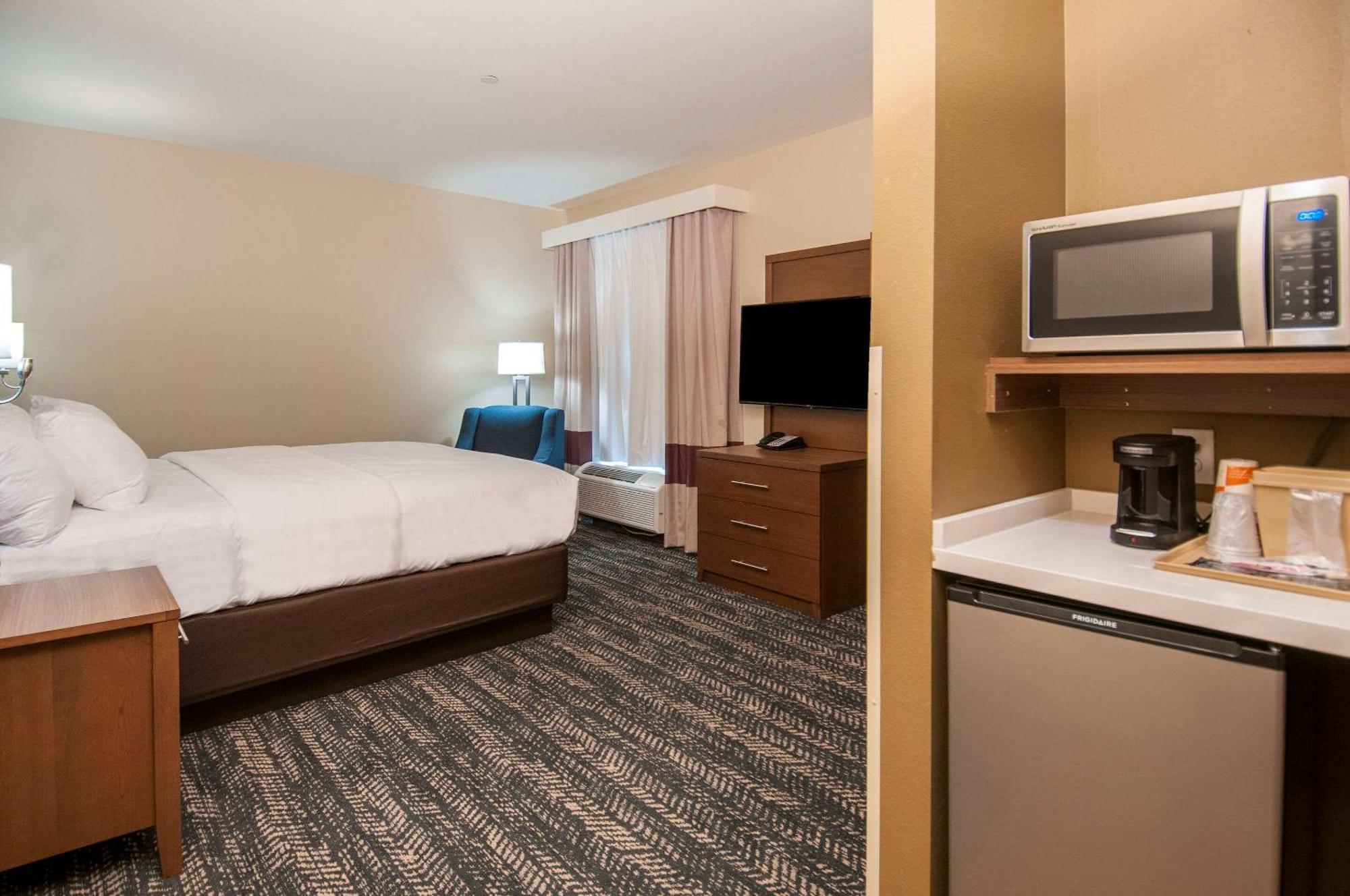 Comfort Inn & Suites Downtown Near University Tuscaloosa Ngoại thất bức ảnh